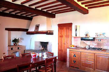 Country house Podere Brizio *